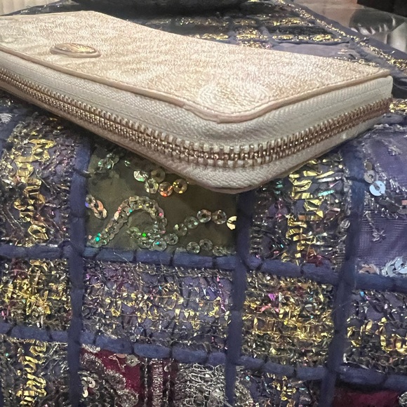 Coach Long Zip Around Wallet - Picture 7 of 16